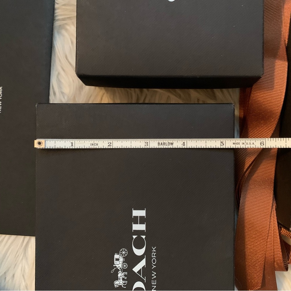 Coach Black Box Set with Brown Ribbon - Picture 5 of 8